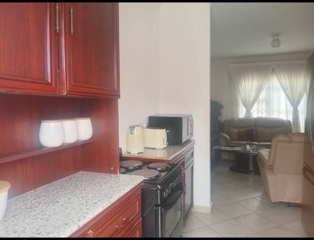 3 BEDROOM HOUSE FOR SALE IN VANDERBIJLPARK CE 3